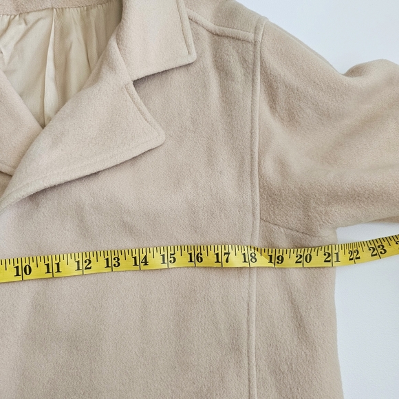 Vintage 100% Luxurious Cashmere Elegant  Cream Coat Robe, Detachable Fur Collar - Picture 9 of 16